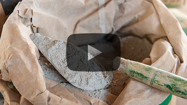 Measuring powder flow video - Building and decorating materials