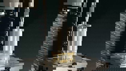 Understanding how a Texture Analyser works – adhesive testing